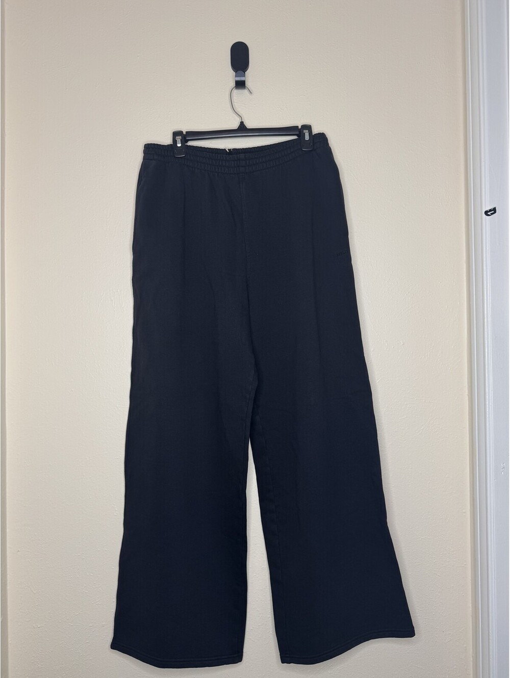 SKIMS Boyfriend Fleece Sweatpants Washed Onyx Black Women's Size L NWT
